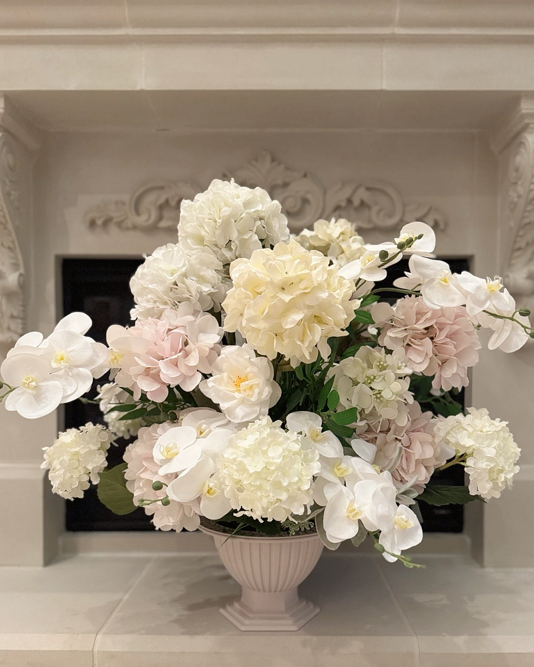 Crème Chantilly Grand Palais Premium permanent floral arrangement featuring hydrangeas, orchids, roses, and luxury blooms in the Grand Palais Bowl