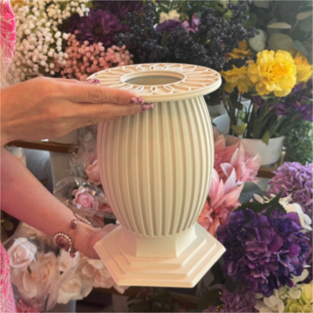 Removable glass insert inside Column Vase design