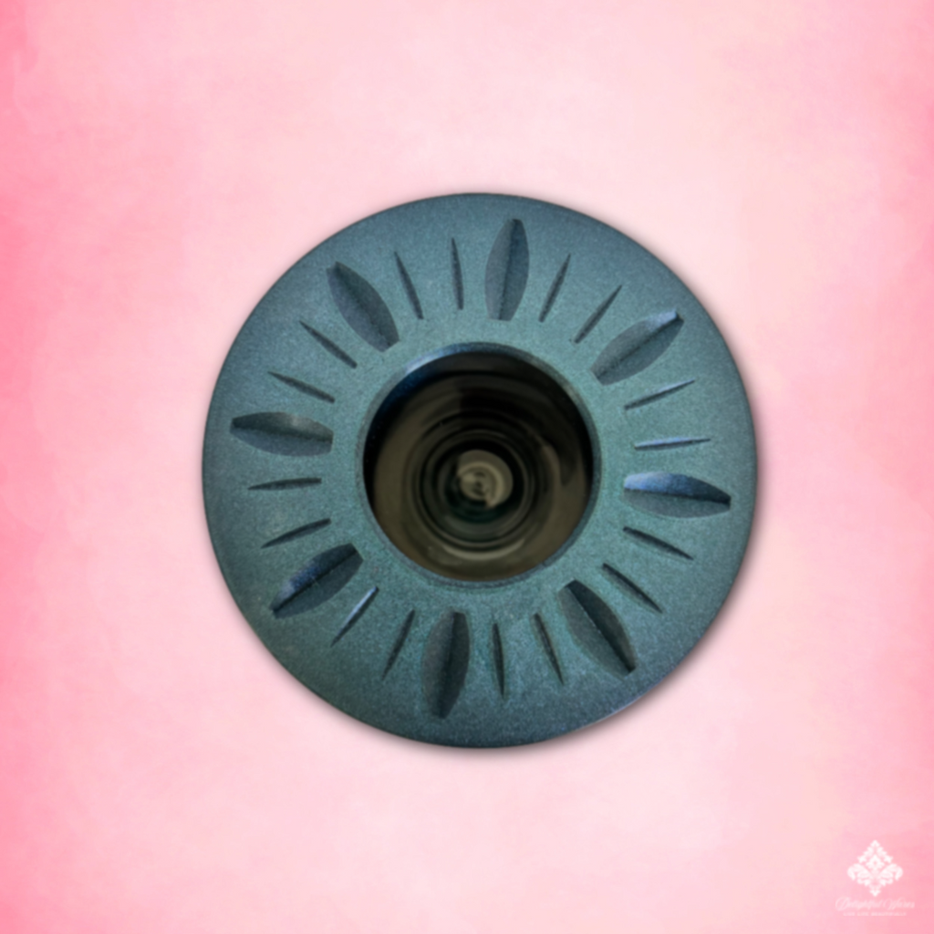 Top view of Onyx Shimmer Bouquet Vase opening