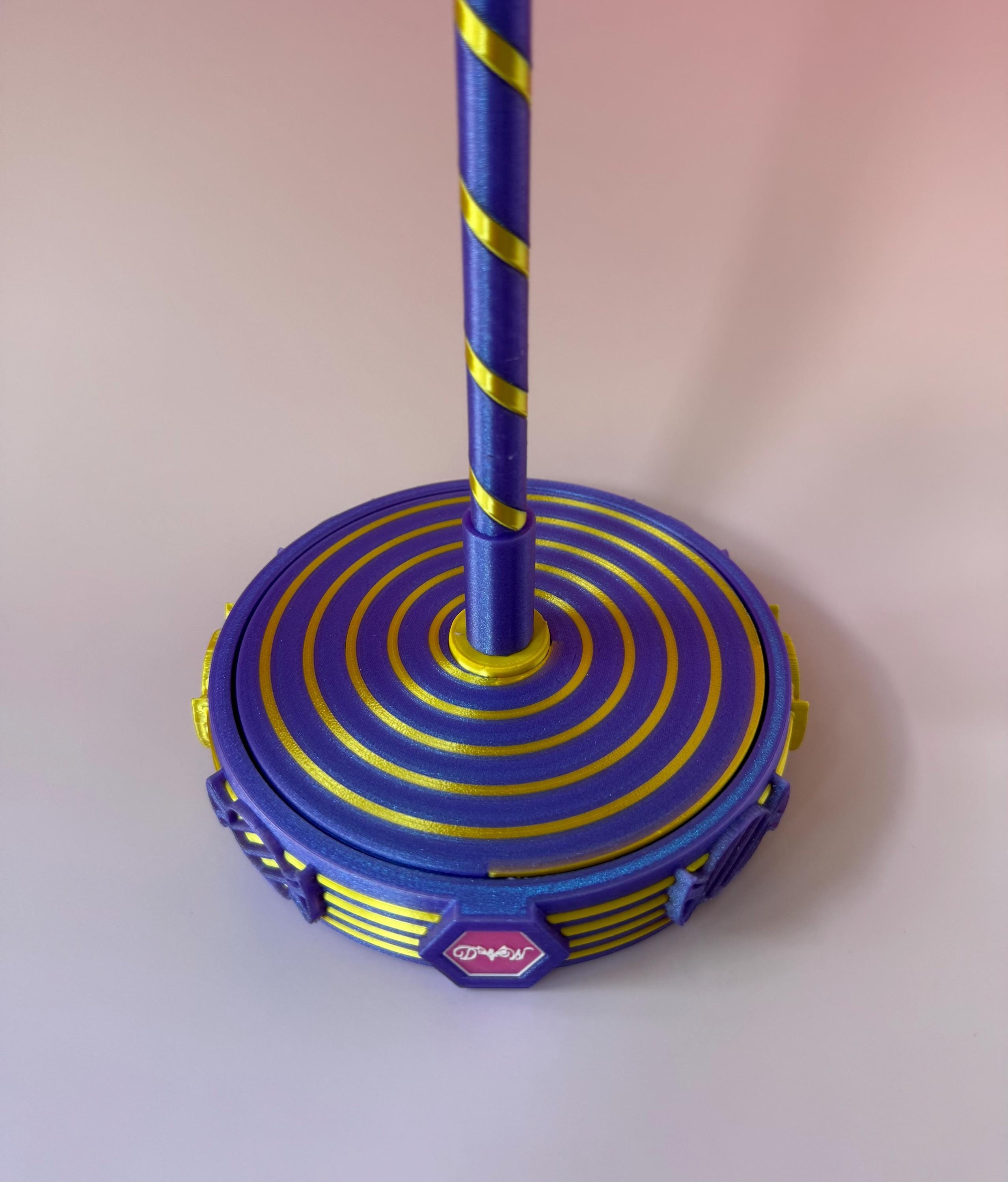 Deluxe Yarn Spinner Smooth Rotating Yarn Stand for Knitting and Crochet