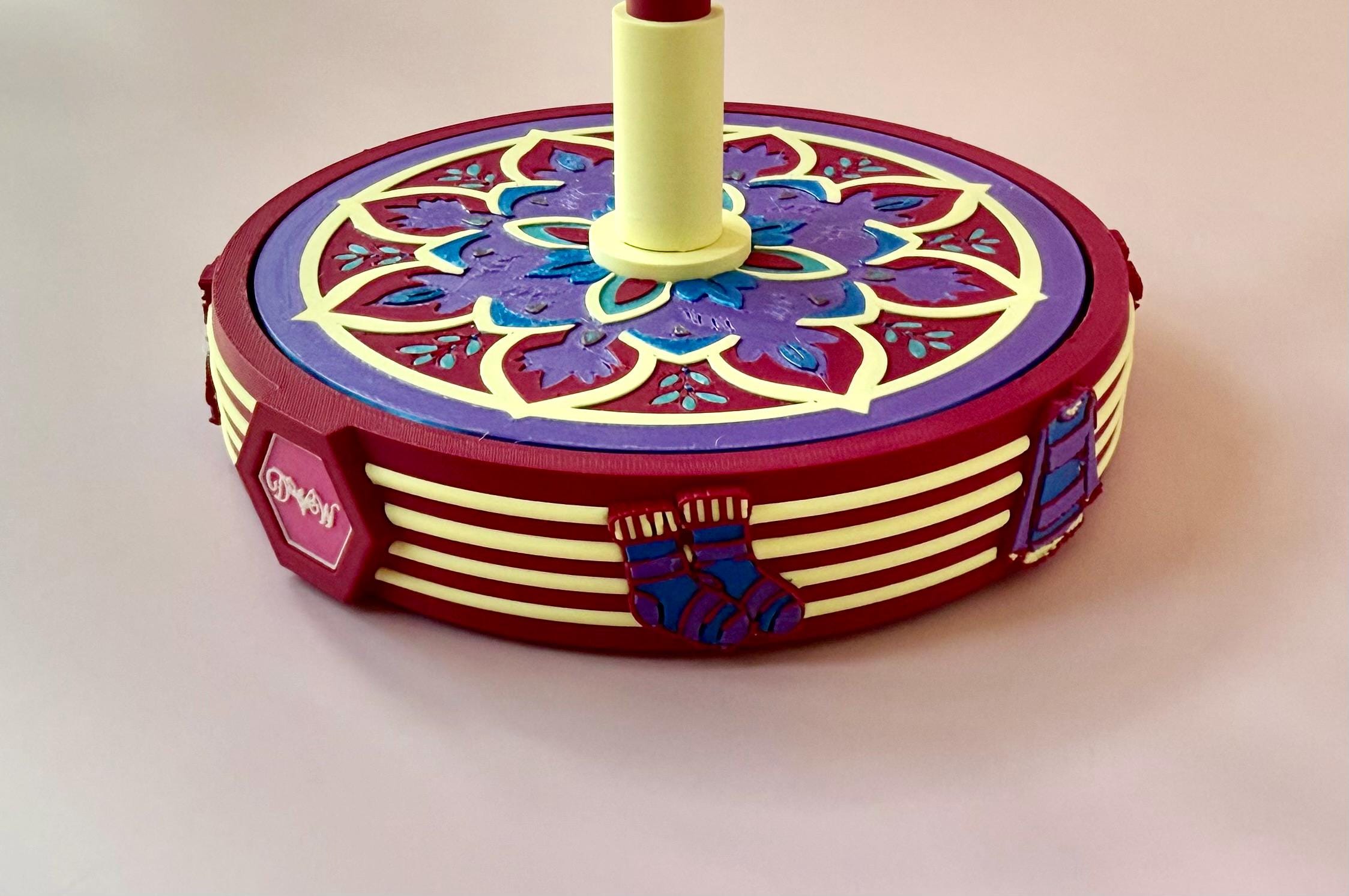 Deluxe Yarn Spinner Smooth Rotating Yarn Stand for Knitting and Crochet