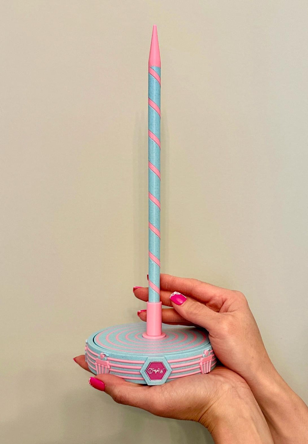 Deluxe Yarn Spinner Smooth Rotating Yarn Stand for Knitting and Crochet